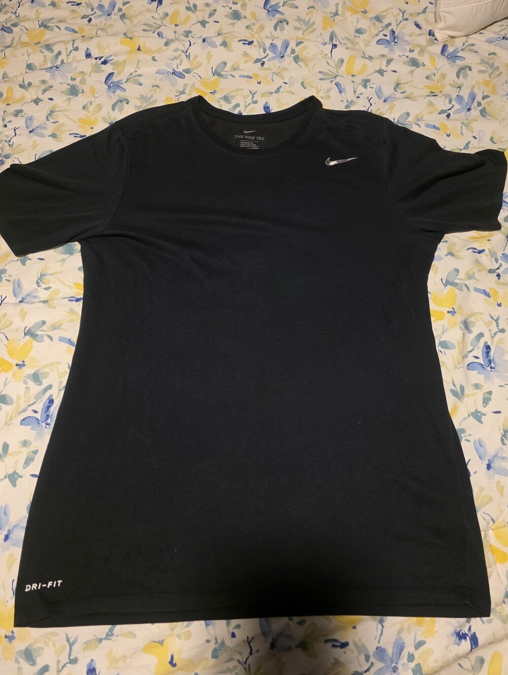 Nike Black Short Sleeve Dri-FIT Tee T-shirt Mens Large with Small Swoosh